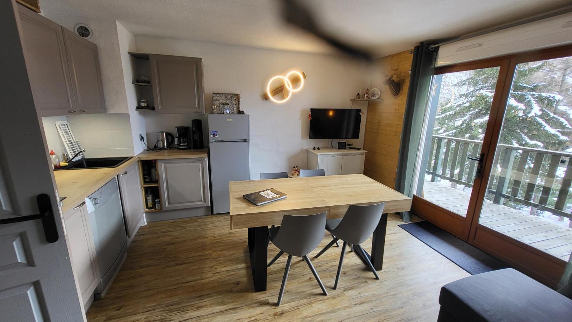 Appartement 4 A 6 Personnes - Chalets D'Aurouze - La Joue Du Loup Saint-Étienne-en-Dévoluy Exterior foto